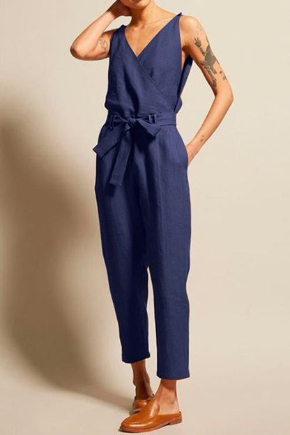 Femke | Mouwloze jumpsuit met V-hals en strik in de taille